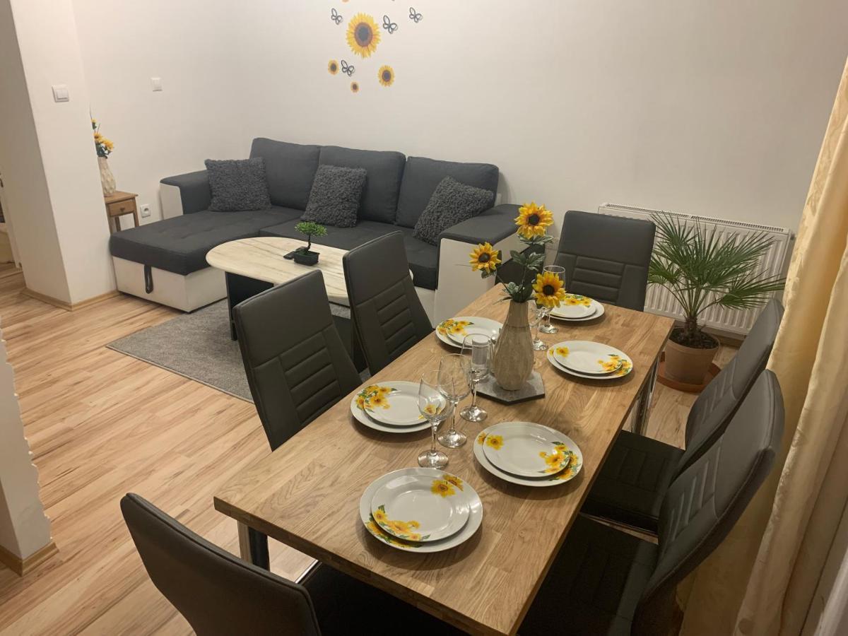 Apartman Slunecnice S Terasou Ceske Budejovice Eksteriør bilde