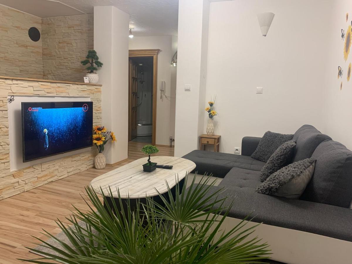 Apartman Slunecnice S Terasou Ceske Budejovice Eksteriør bilde