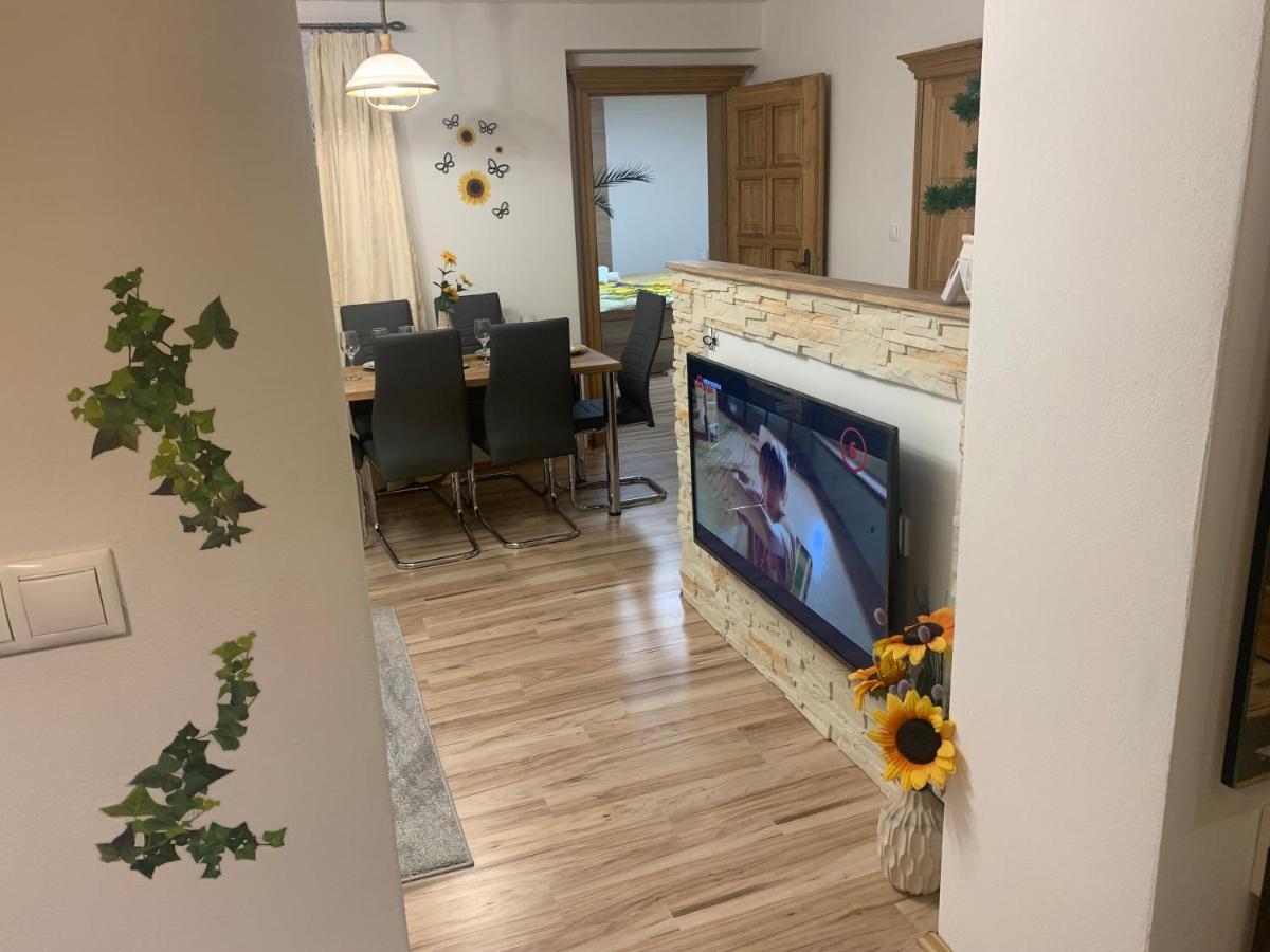 Apartman Slunecnice S Terasou Ceske Budejovice Eksteriør bilde